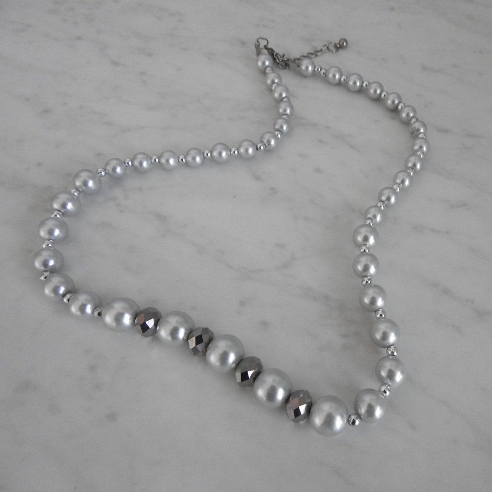 Faux silver and gray pearl necklace with matching earrings